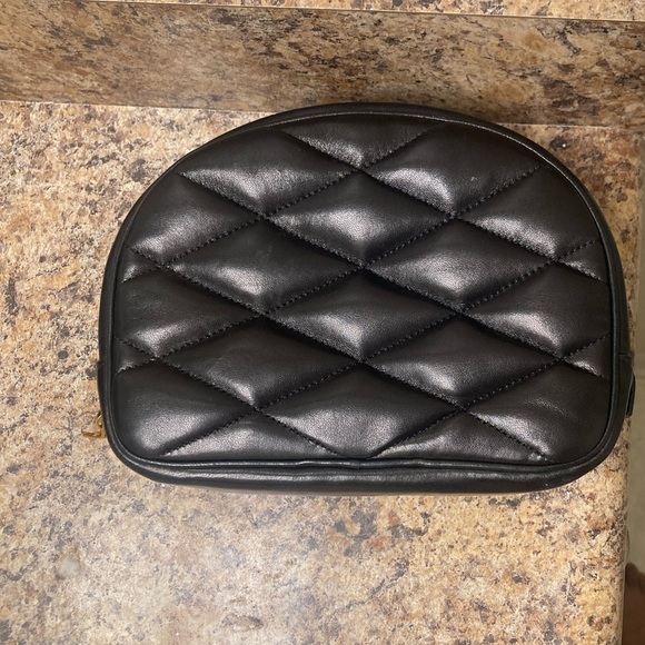 SOLD Saint Laurent - Picture 5 of 13